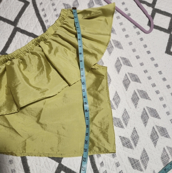 Anthropologie Lemon. One Shoulder Ruffle Blouse Size M. - Picture 4 of 8
